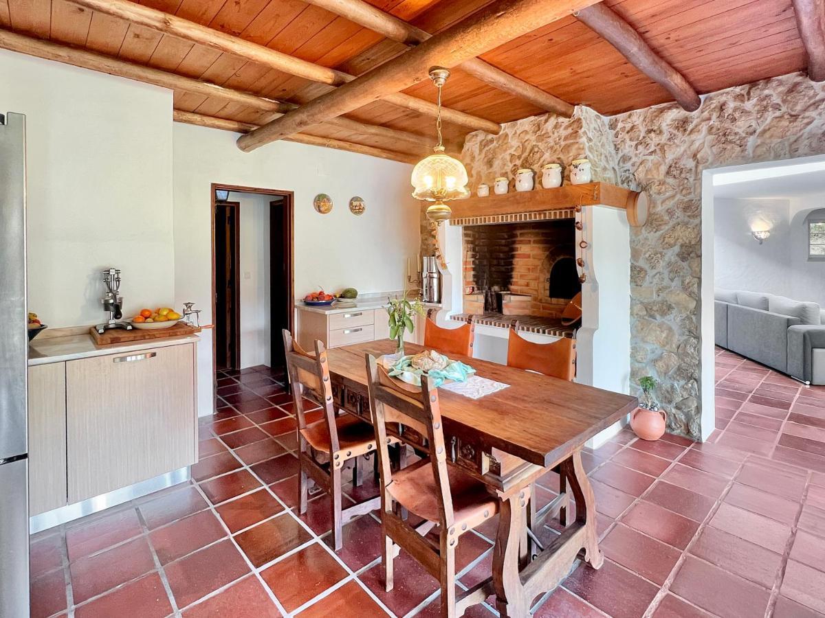 Quinta Mourada Bed & Breakfast Sao Bartolomeu dos Galegos e Moledo Luaran gambar